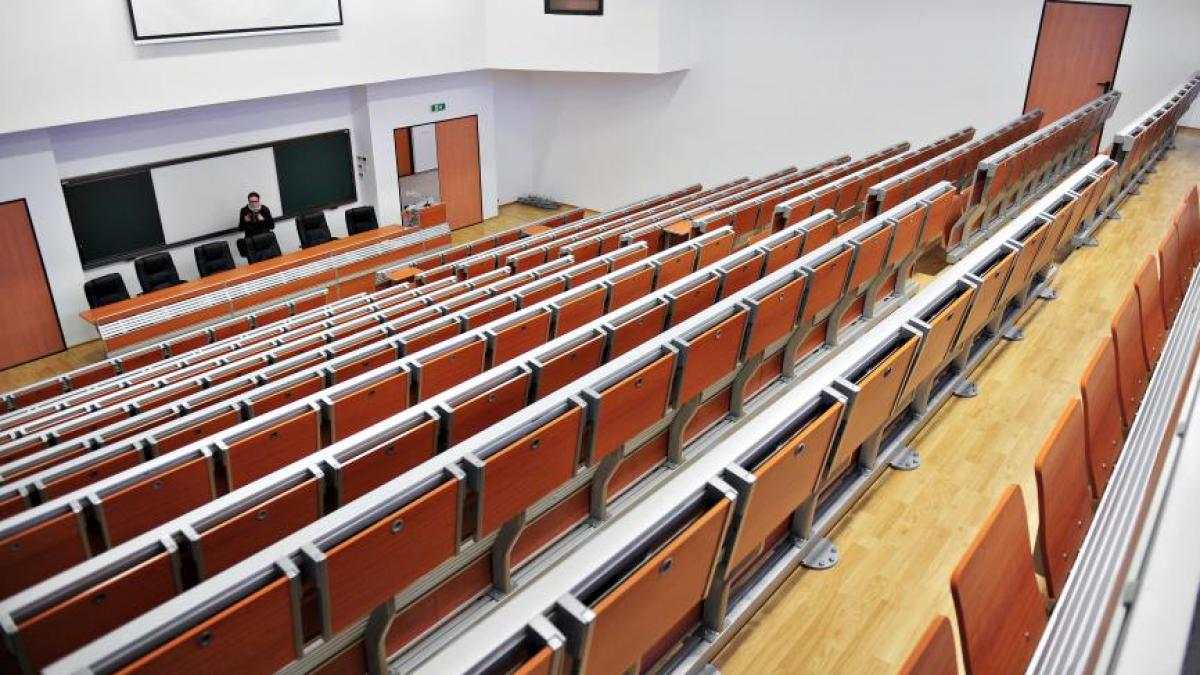 salariile personalului nedidactic din scoli si universitati majorate cu 12 proiect