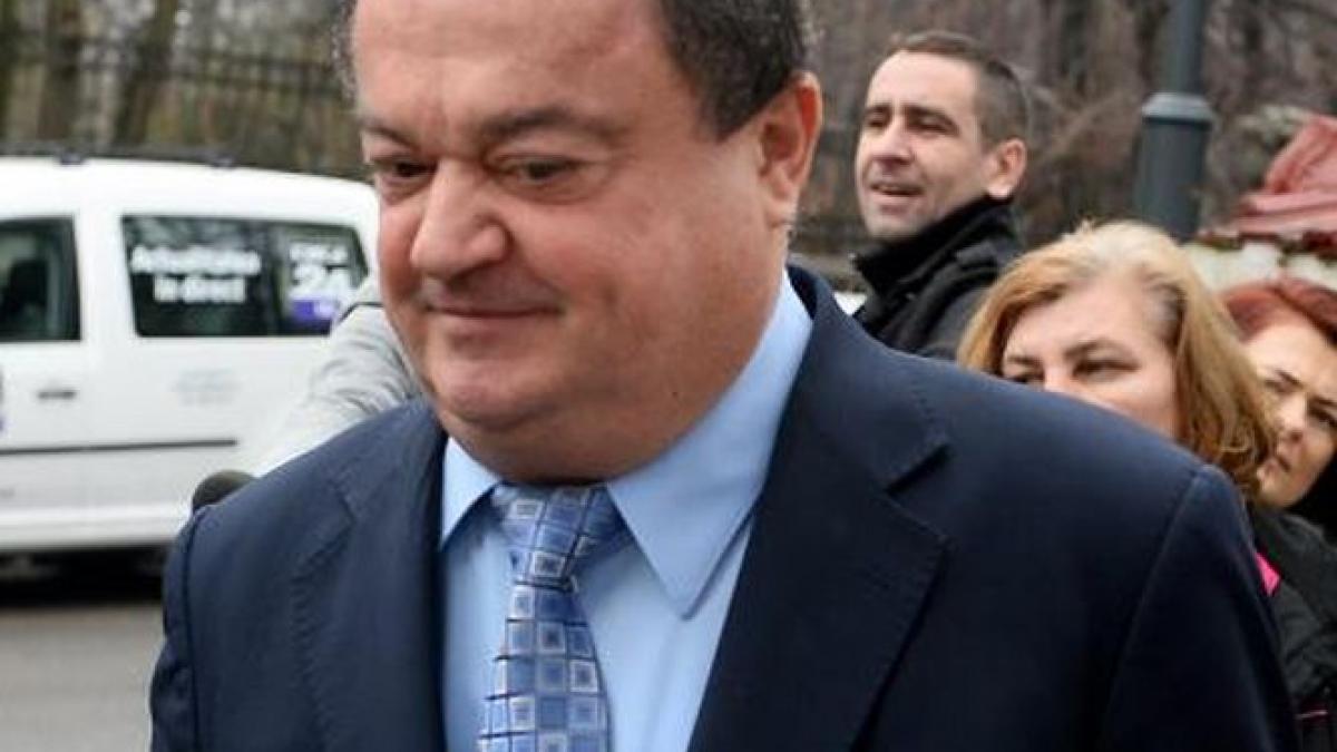 nu am vorbit cu darius valcov despre niciun contract vezi cum se apara vasile blaga