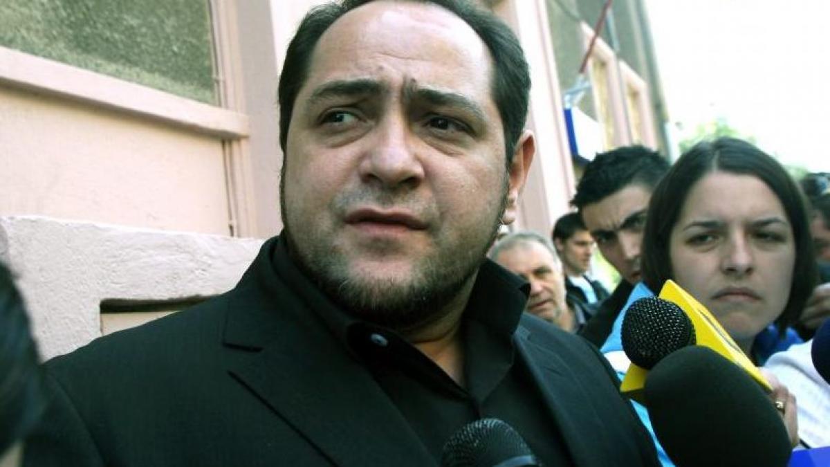 sandu geamanu face legea in puscarie uite cum a fost fotografiat in celula