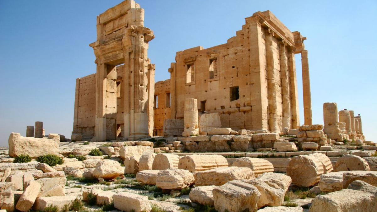 Temple_of_Bel_in_Palmyra.JPG
