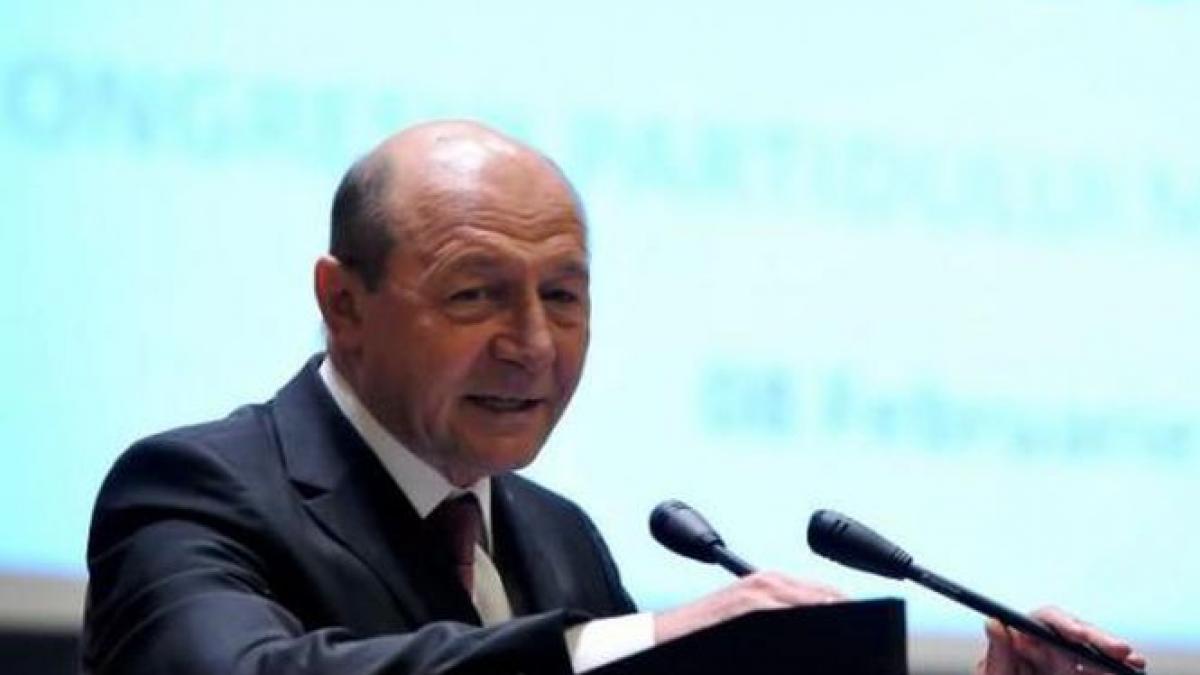 basescu ar putea fi evacuat de la scrovistea