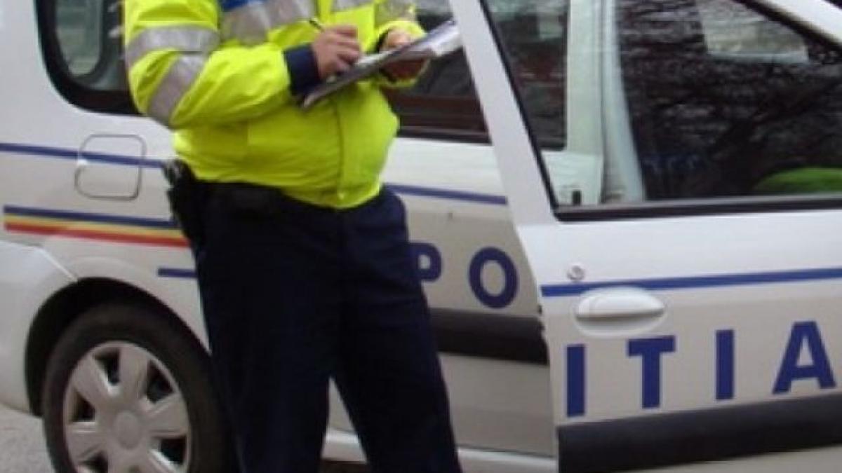 scandal ca la usa cortului la iml o femeie prinsa beata la volan i a lovit pe politisti