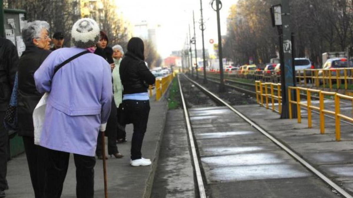 proteste ratb in capitala soferii ar putea lasa bucurestenii pe jos