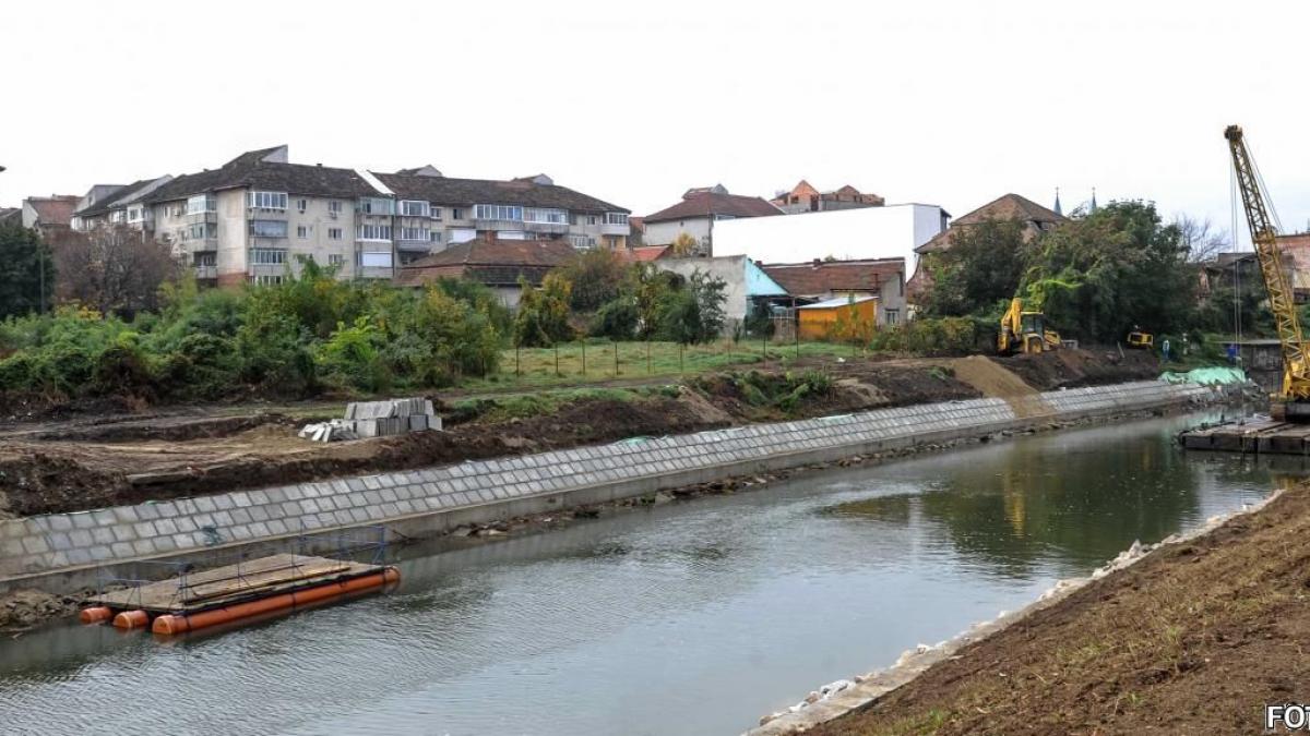 lucrari apa bega.jpg