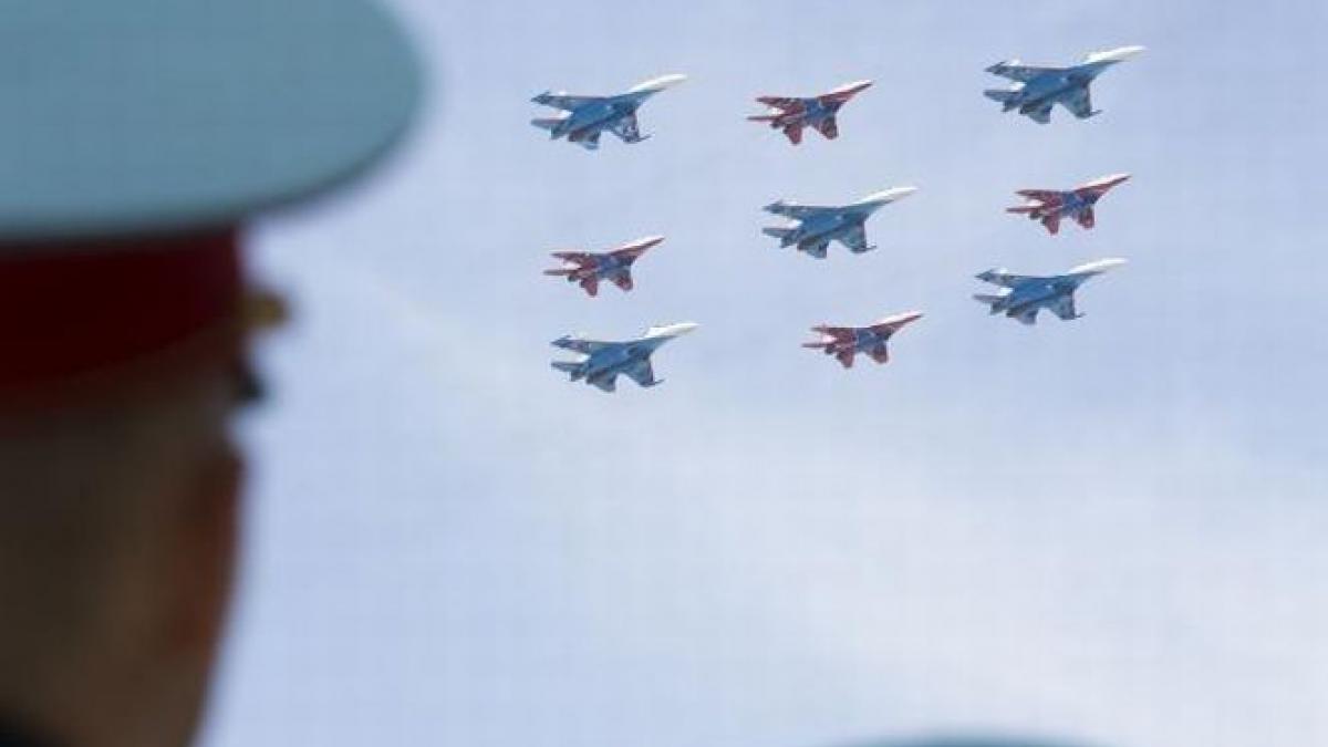 vladimir putin testeaza capacitatea de lupta a fortelor ruse presedintele a ordonat exercitii