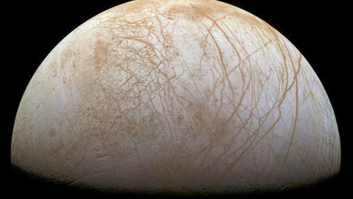 mediul este perfect pentru sustinerea vietii nasa trimite o sonda spatiala spre satelitul lui