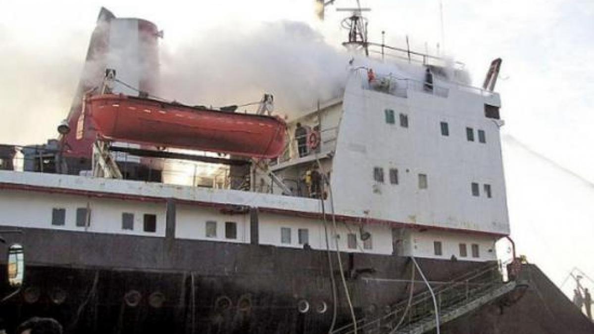 o nava care transporta fertilizatori risca sa explodeze in marea nordului