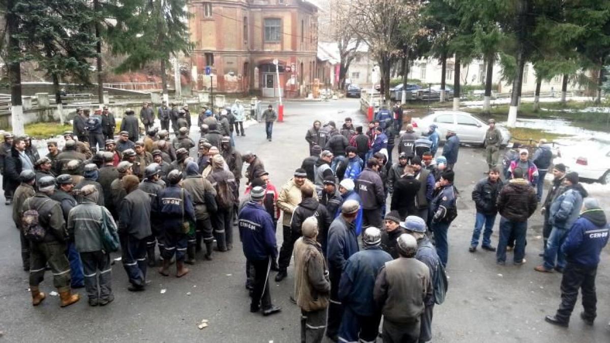 protestul din valea jiului s a incheiat minerii si ministrul energiei au ajuns la un acord