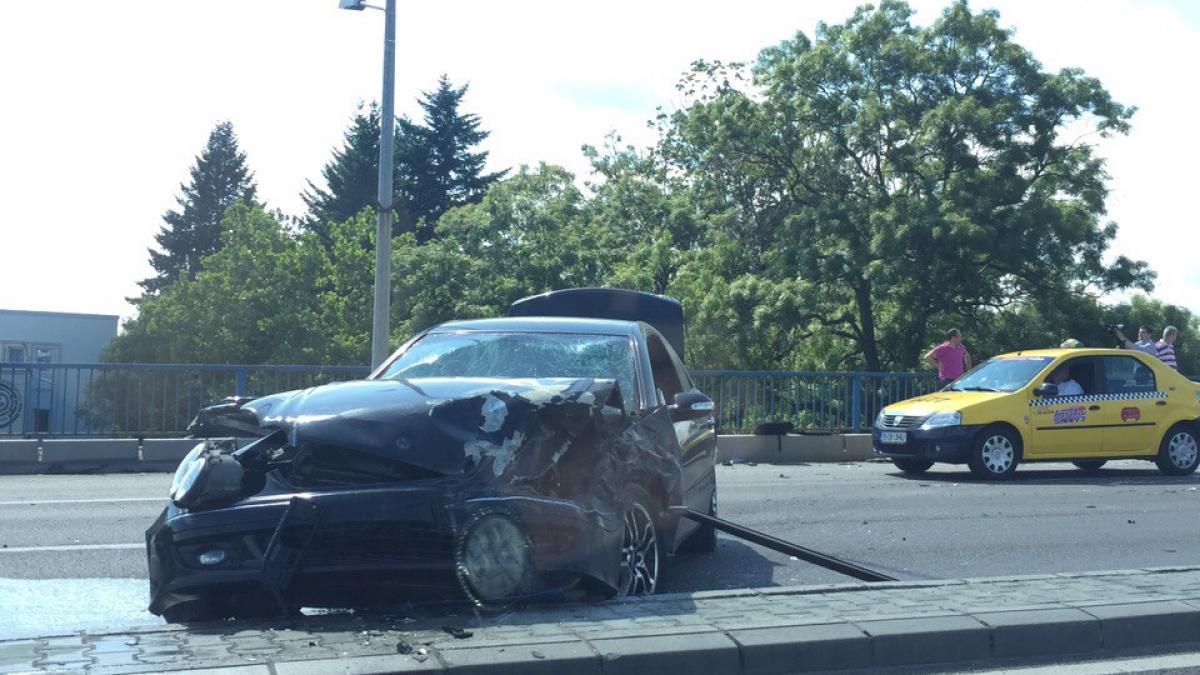accident cu 4 masini la iesirea din bucuresti trafic ingreunat pe dn1