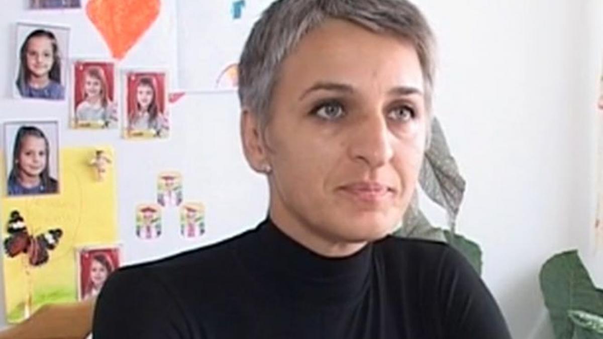 mama de triplete campioane cauta serviciu