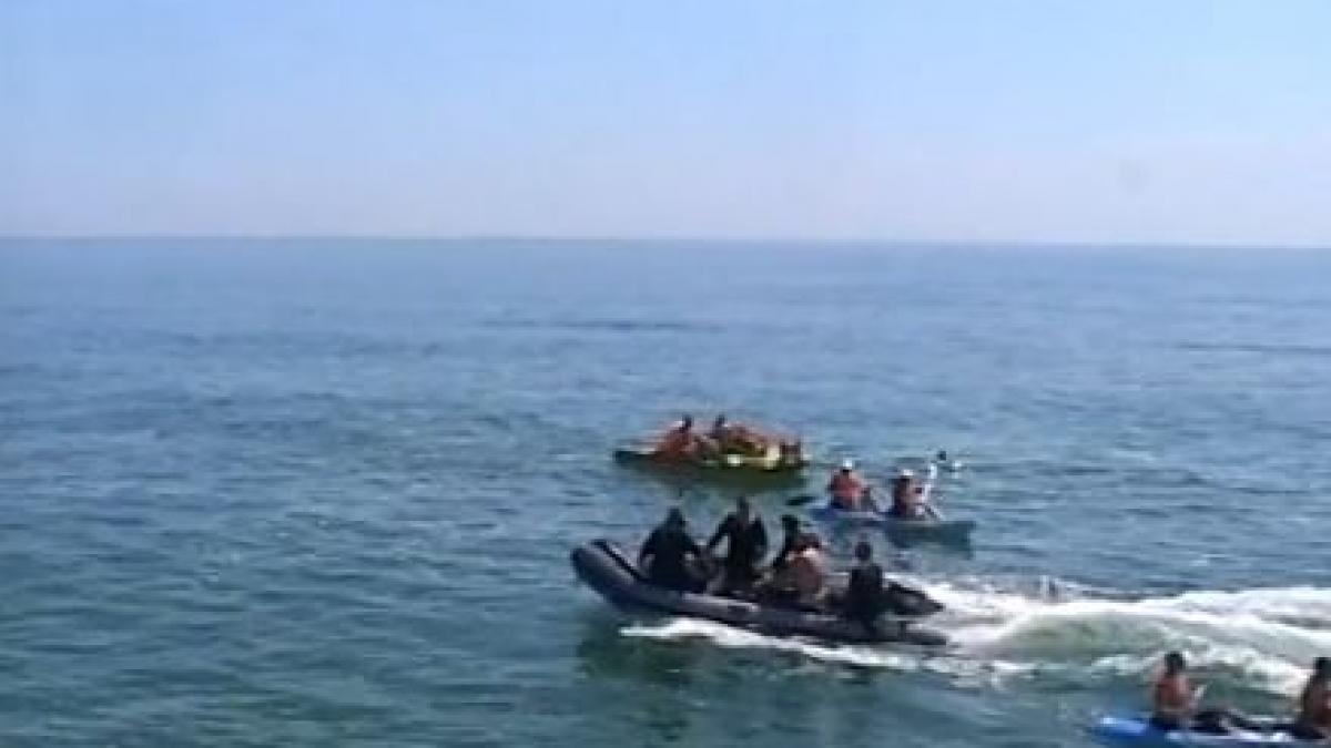 turist disparut pe mare parintii tanarului acuza autoritatile ca au intarziat cautarile fiului lor