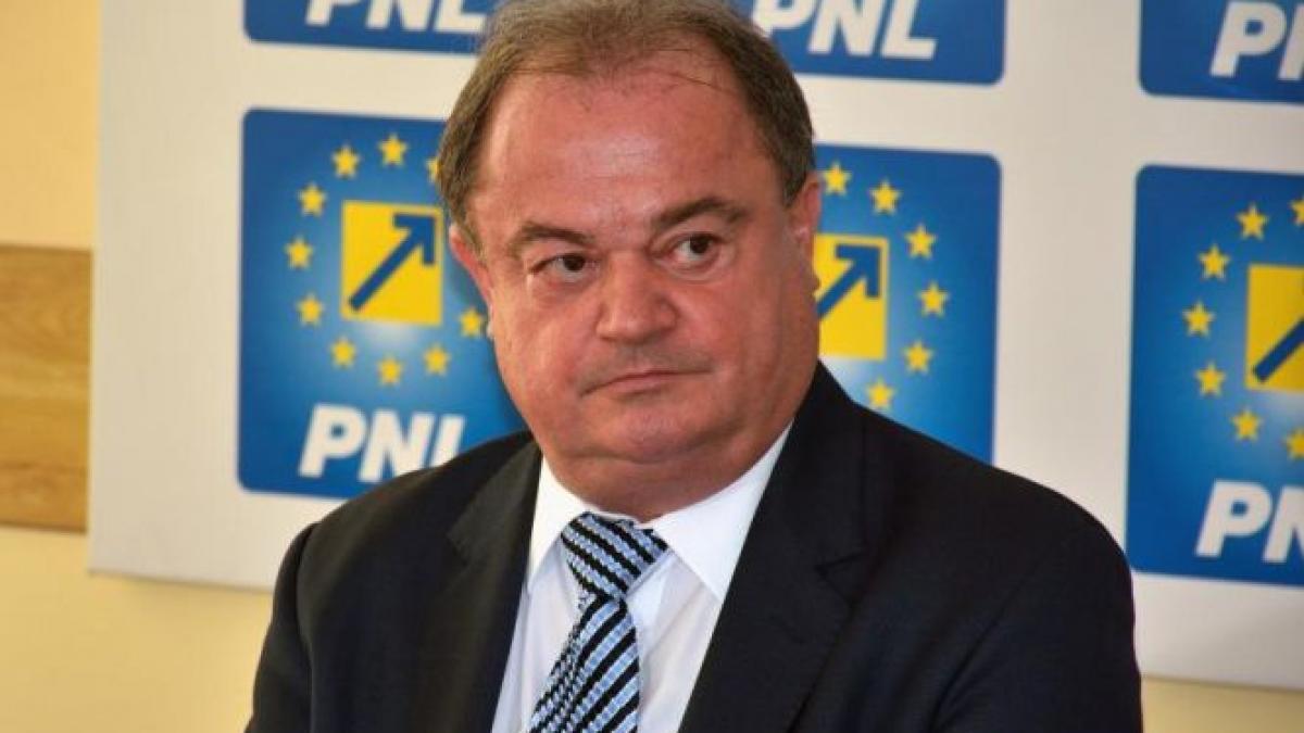 vasile blaga furios pe liberalii care au absentat de la votul care l a scapat de arest pe dan sova