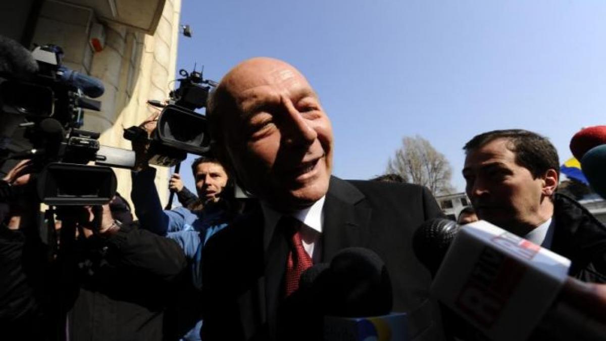 basescu uimeste din nou si recunoaste ca mariana rarinca ar merita scuzele de rigoare
