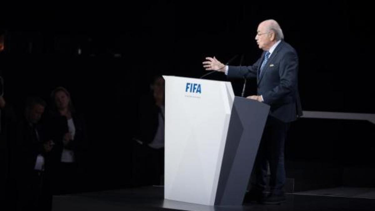 scandalul fifa continua federatiile cer reluarea votului pentru turneele finale