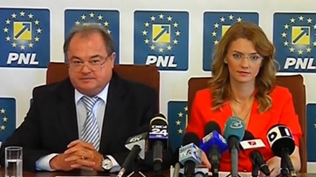 liberalii nu mai recunosc legitimitatea premierului victor ponta