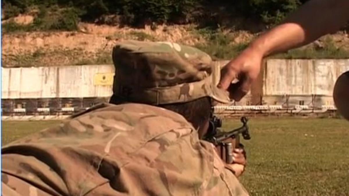s au tras focuri de arma la rasnov competitie de tir intre romani si americani