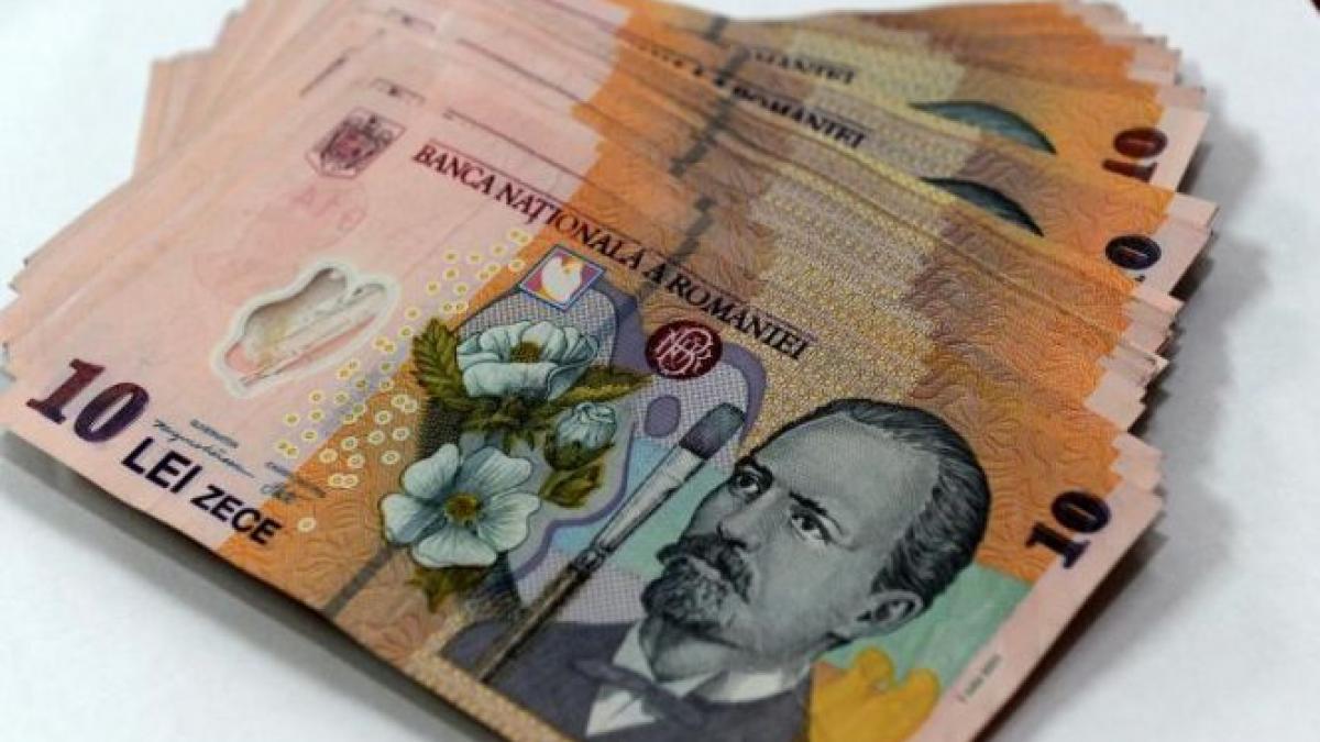 salariul mediu a crescut in aprilie cu 1 5