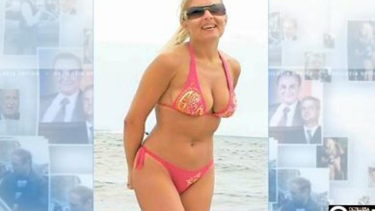 deziluzia optica udrea ramane fata n casa