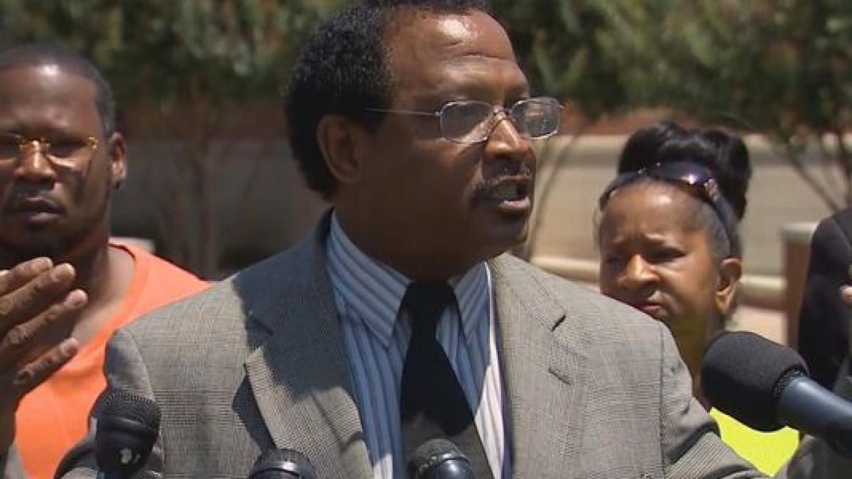 un pastor afro american avertizeaza se pregateste un atac terorist in sua oamenii s au saturat de