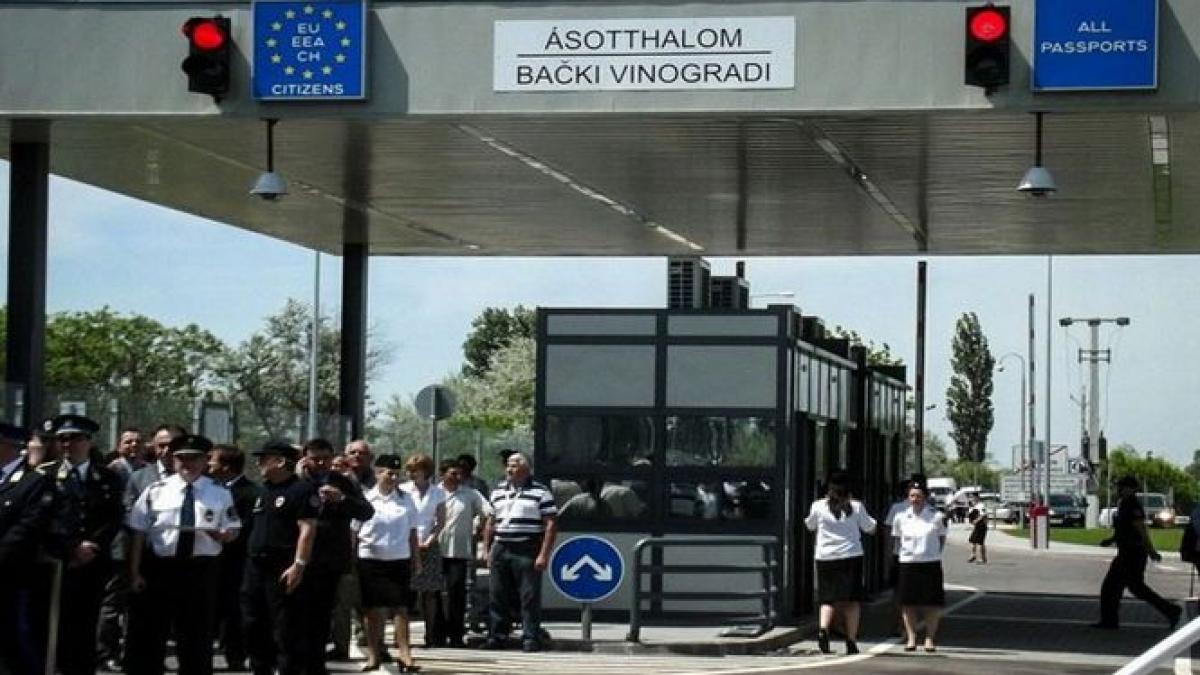 38 de politisti si vamesi sarbi au fost arestati la granita cu ungaria