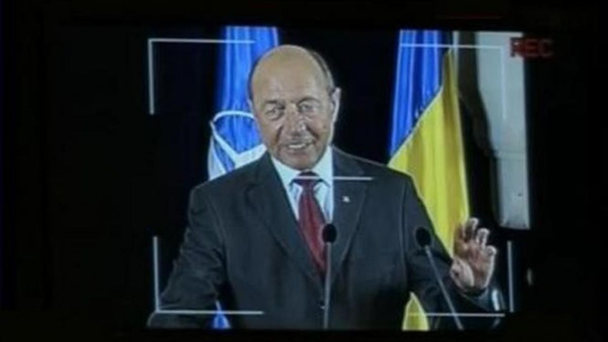dosarele basescu sunt vizati fostul presedinte fiicele fratele ginerele cuscrul si un nepot