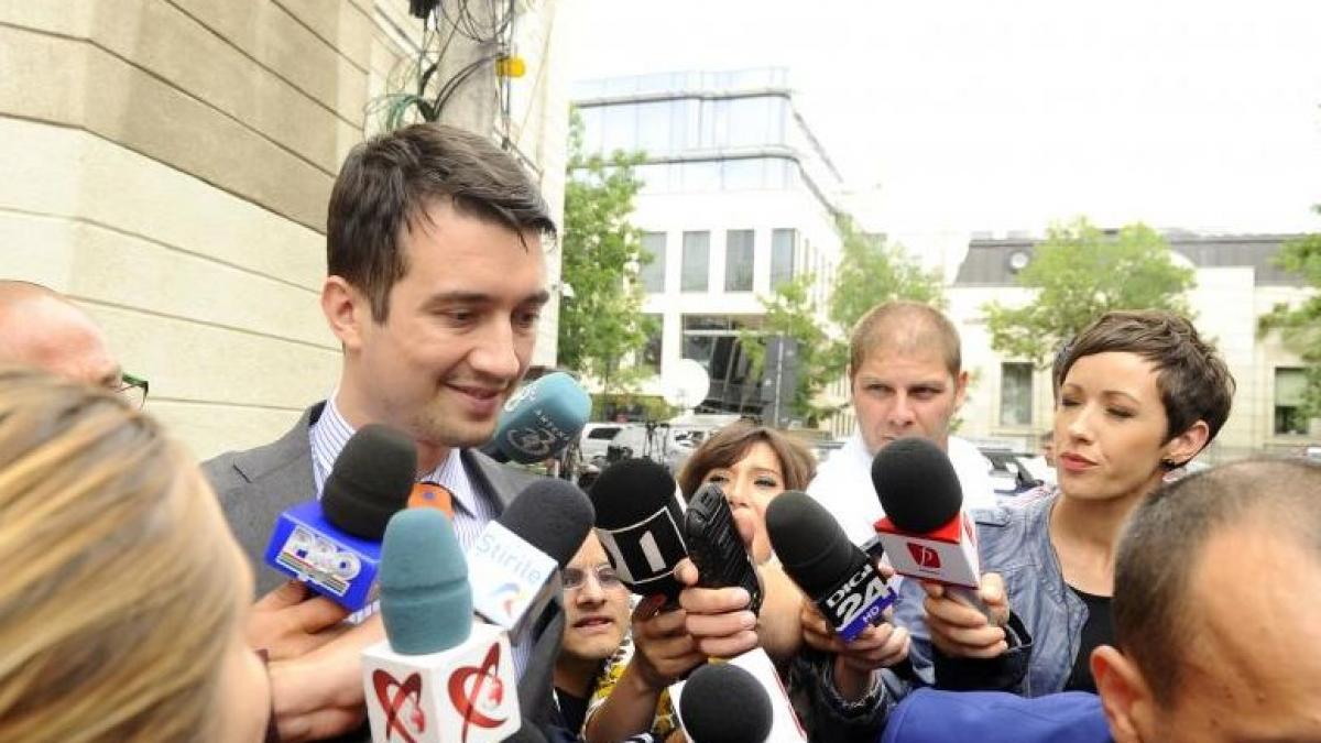 dragos basescu semneaza condica la politie nepotul fostului presedinte este cercetat sub control