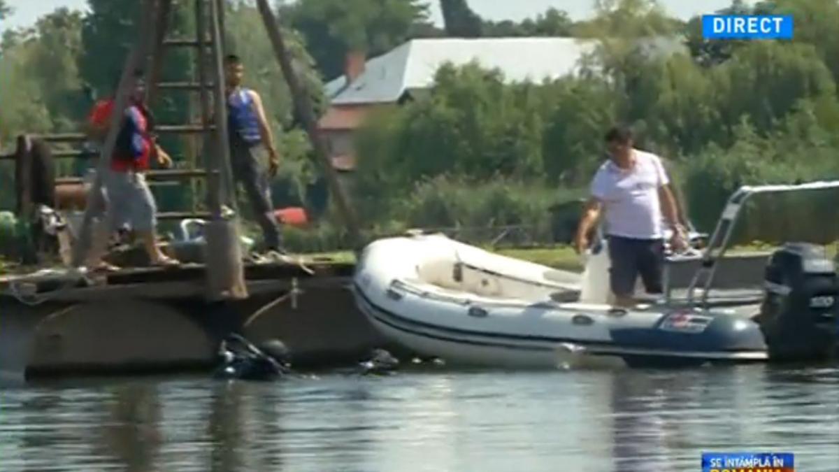 ambarcatiunea implicata in accidentul de la snagov este scoasa din lac la operatiune participa