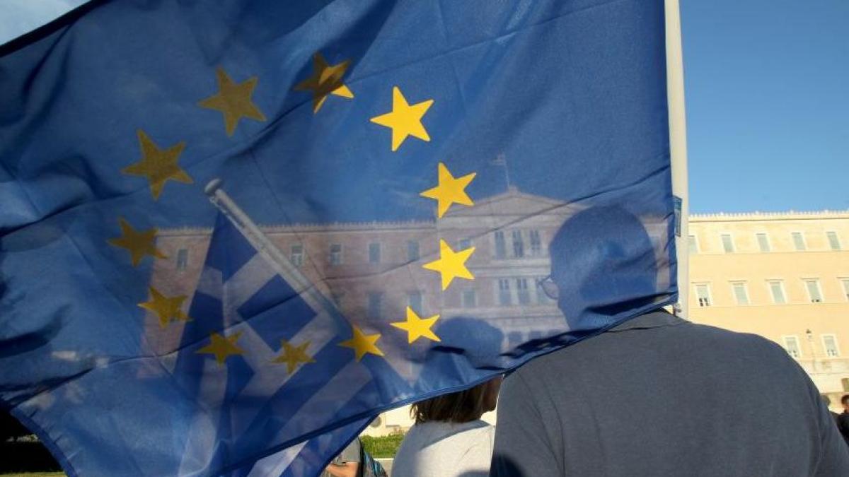 guvernul greciei exista un complot pentru subminarea economiei grecia nu va fi santajata