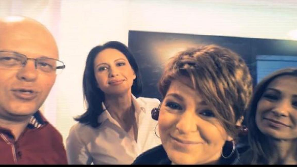 vedetele antena3 au plecat spre targu jiu faceti selfie uri cu ele si postati le pe facebook