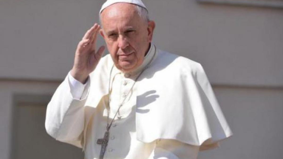 papa francisc critica dur industria armamentului