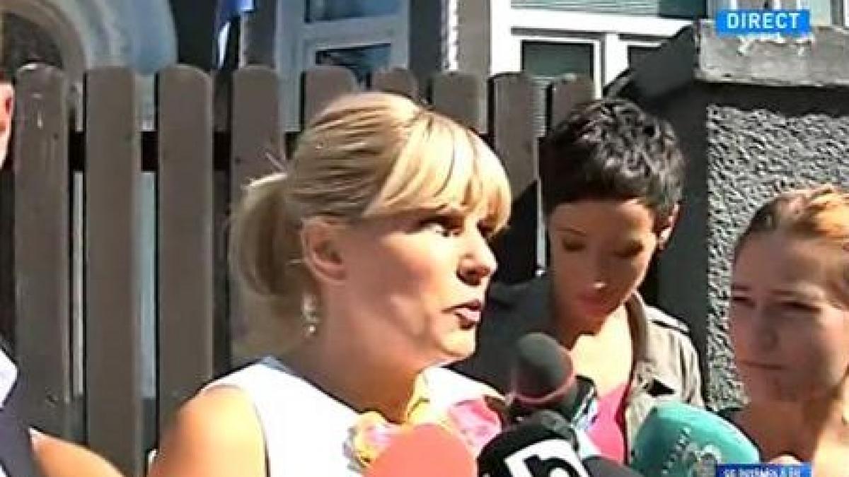 udrea la politie ponta sa se intoarca daca vrea sa mai faca politica in tara asta daca nu sa lase