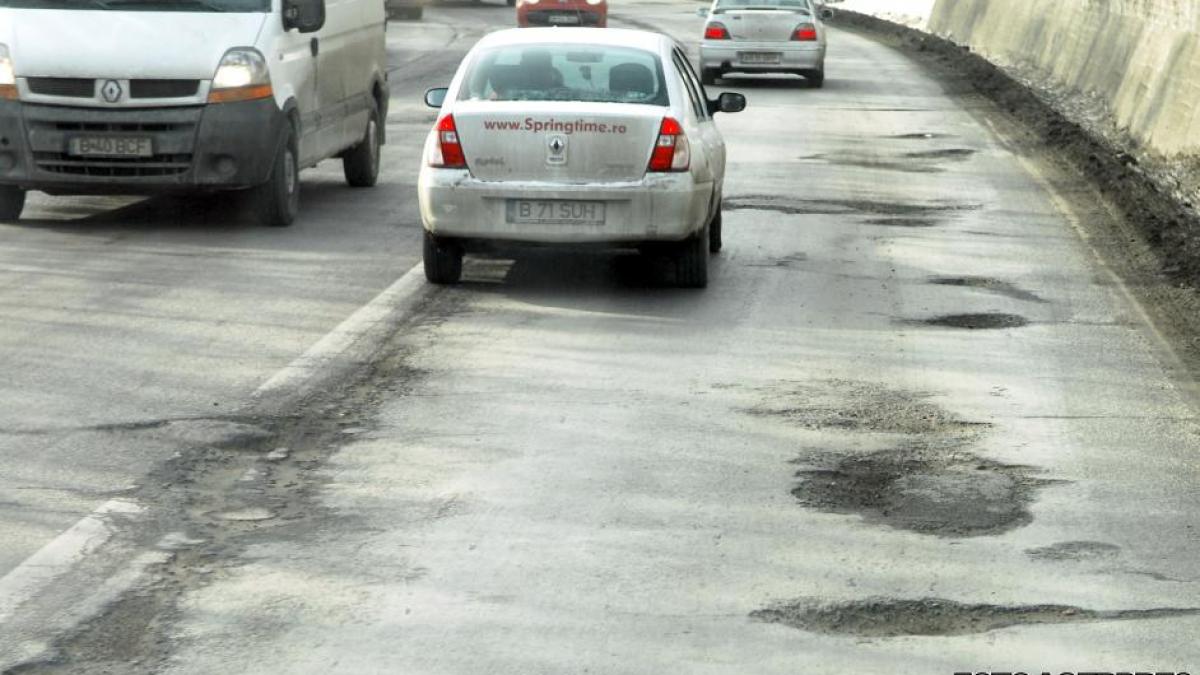 drumurile din romania arata ca dupa bombardament cnadnr recunoaste mai bine de jumatate din reteaua