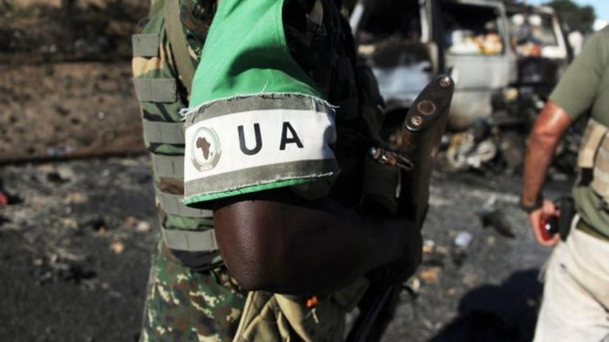 militantii al shabaab au atacat o baza a uniunii africane din somalia