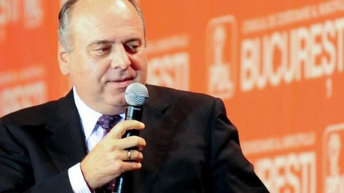 un politician celebru din romania divorteaza dupa 35 de ani