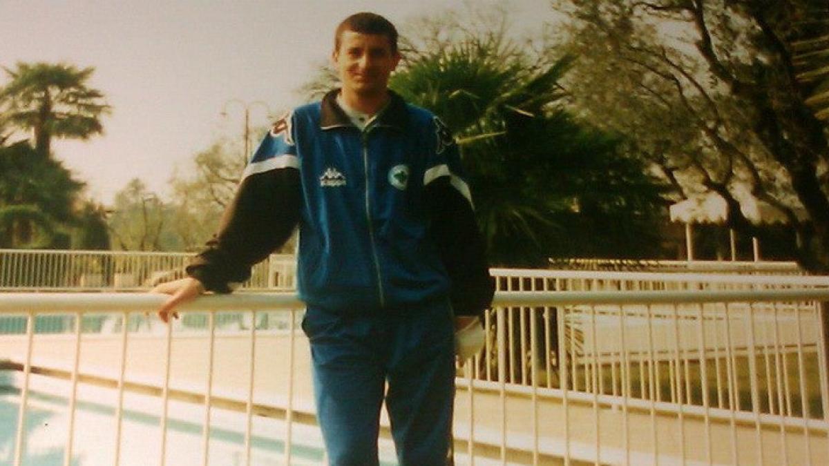 acuzatii la adresa unui fost fotbalist din liga 1 mi a omorat tatal si nu mi a dat nici acum banii