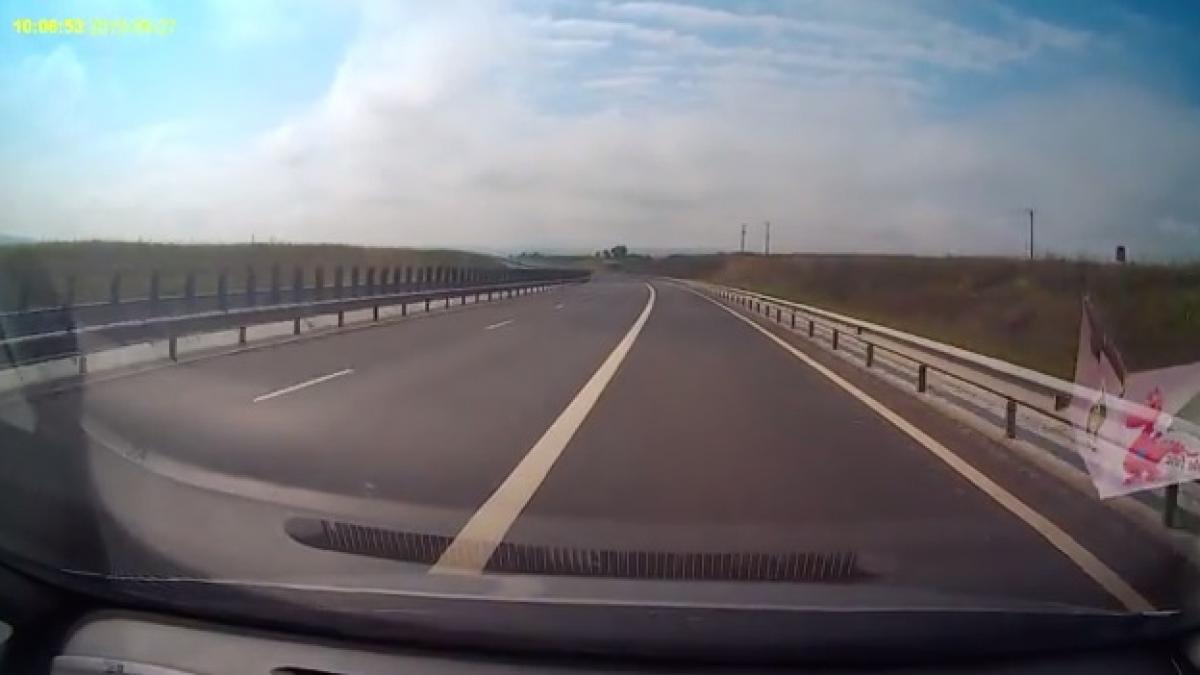 filmare de necrezut cum mergea un sofer pe o autostrada din romania