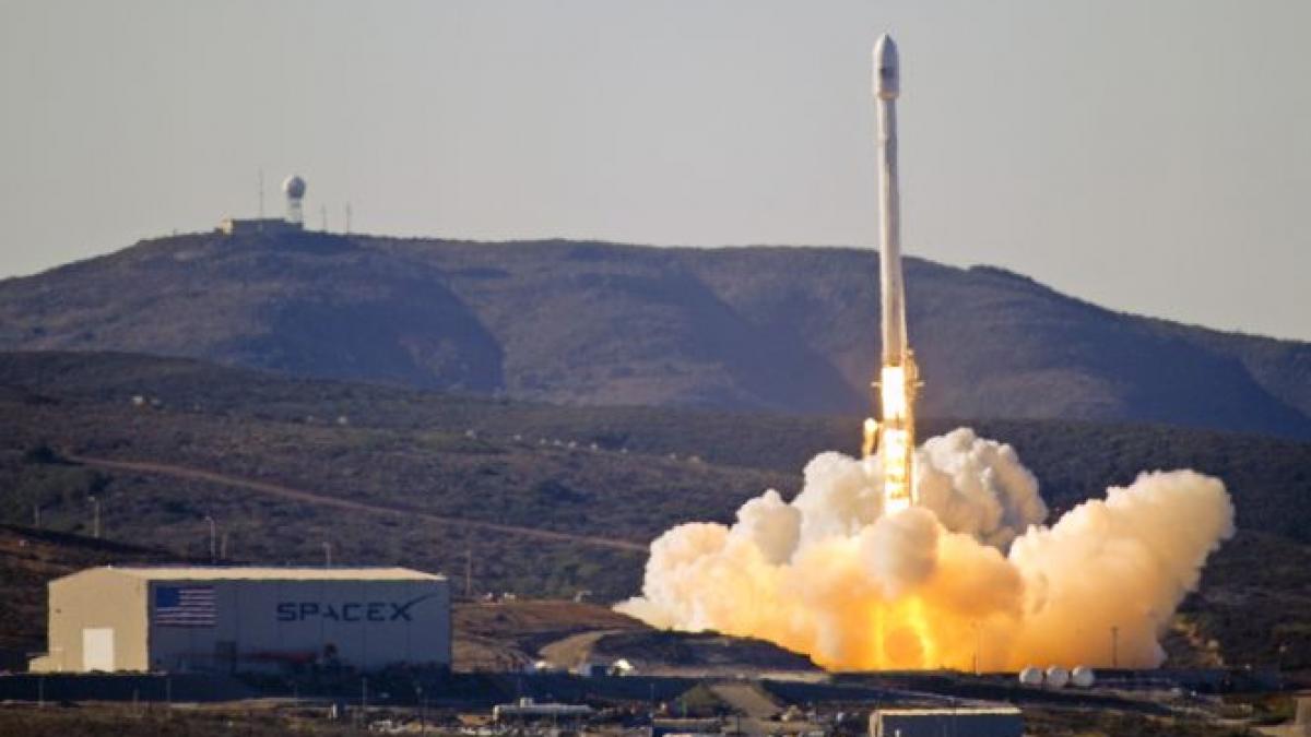 o racheta americana care trebuia sa aprovizioneze ssi a explodat in atmosfera