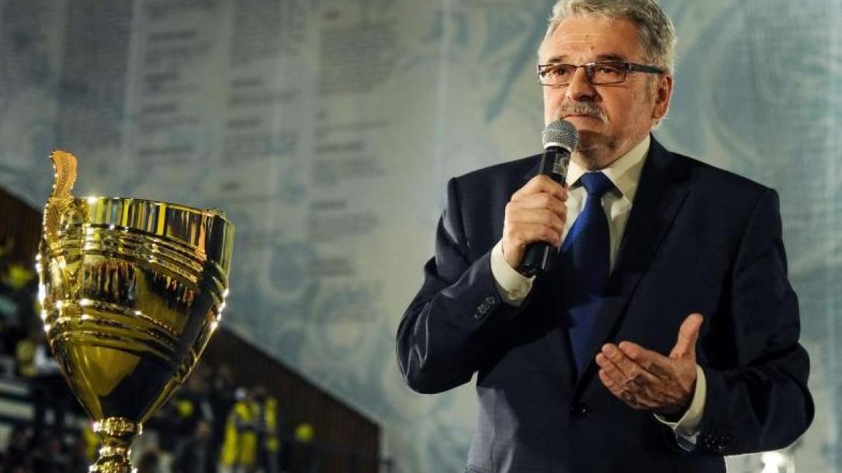 fostul presedinte cj hunedoara urmarit de dna pentru coruptie a fost decorat de biserica