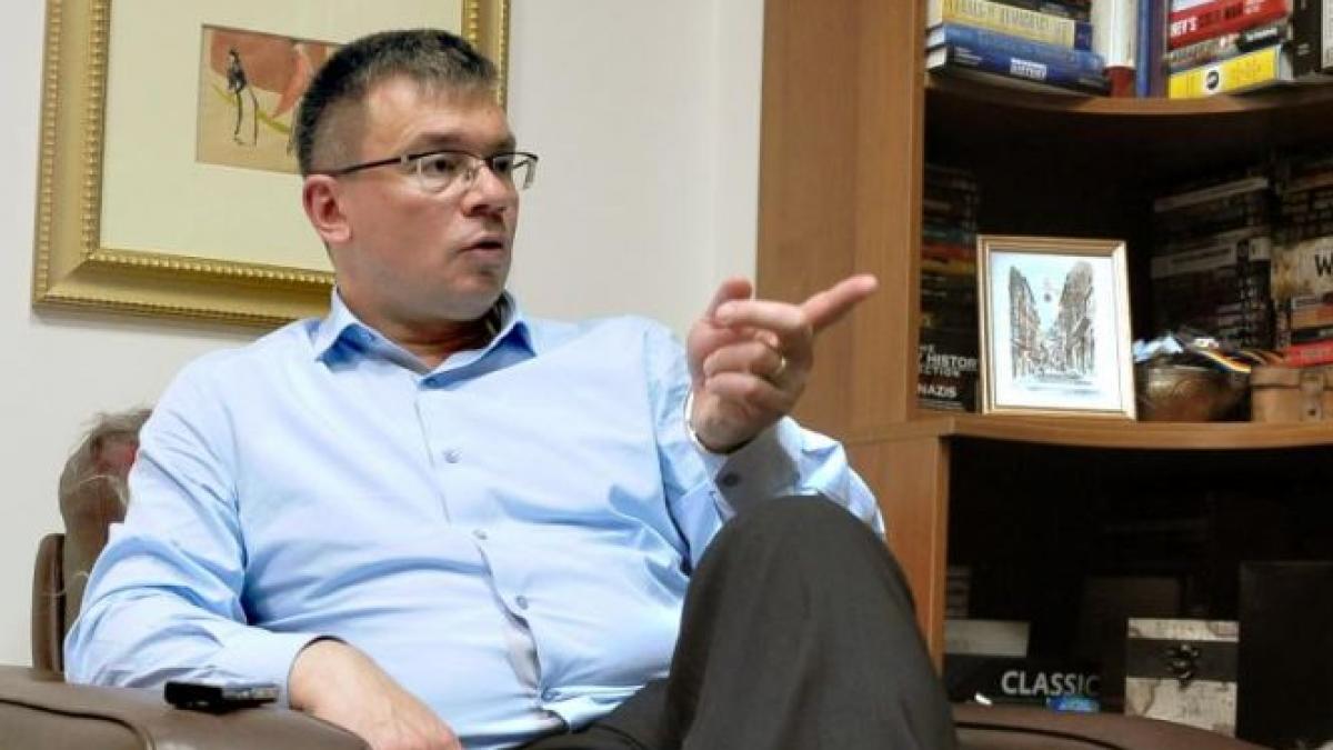 mihai razvan ungureanu discurs in parlament domeniul informatiilor este unul al profesionistilor nu mihai razvan ungureanu discurs in parlament domeniul informatiilor este unul al profesionistilor nu