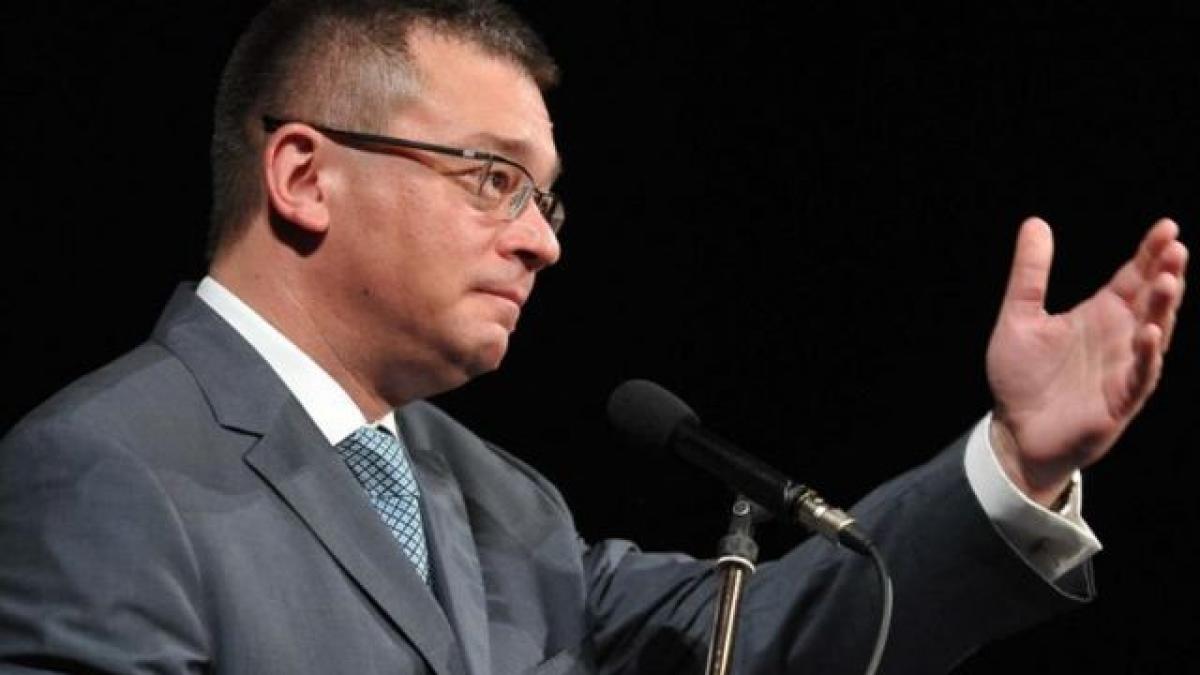 sinteza zilei mihai razvan ungureanu fanul infocat al lui traian basescu ce le promitea romanilor