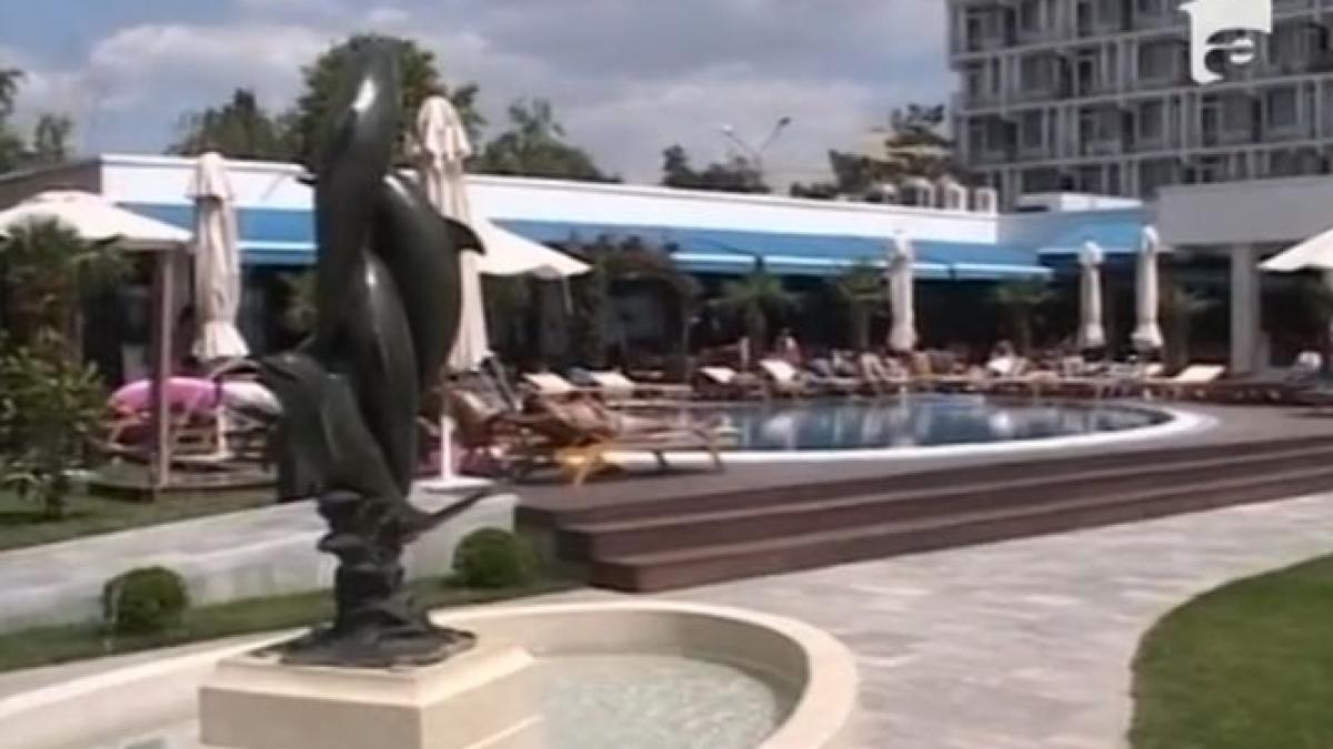 in desertul din sudul litoralului rasar incet incet oaze de lux