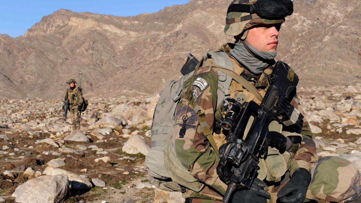 soldati francezi suspendati pentru ca ar fi abuzat sexual copii in burkina faso