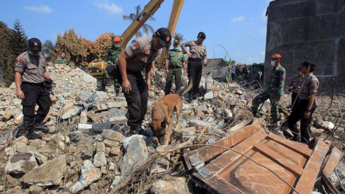 cauza probabila a prabusirii avionului militar in indonezia soldata cu 142 de morti