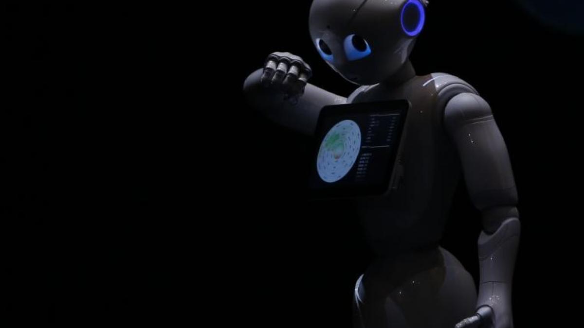 puterea de a fi bogat milionarii nu mai au nevoie de dumnezeu ci doar de tehnologie vor deveni