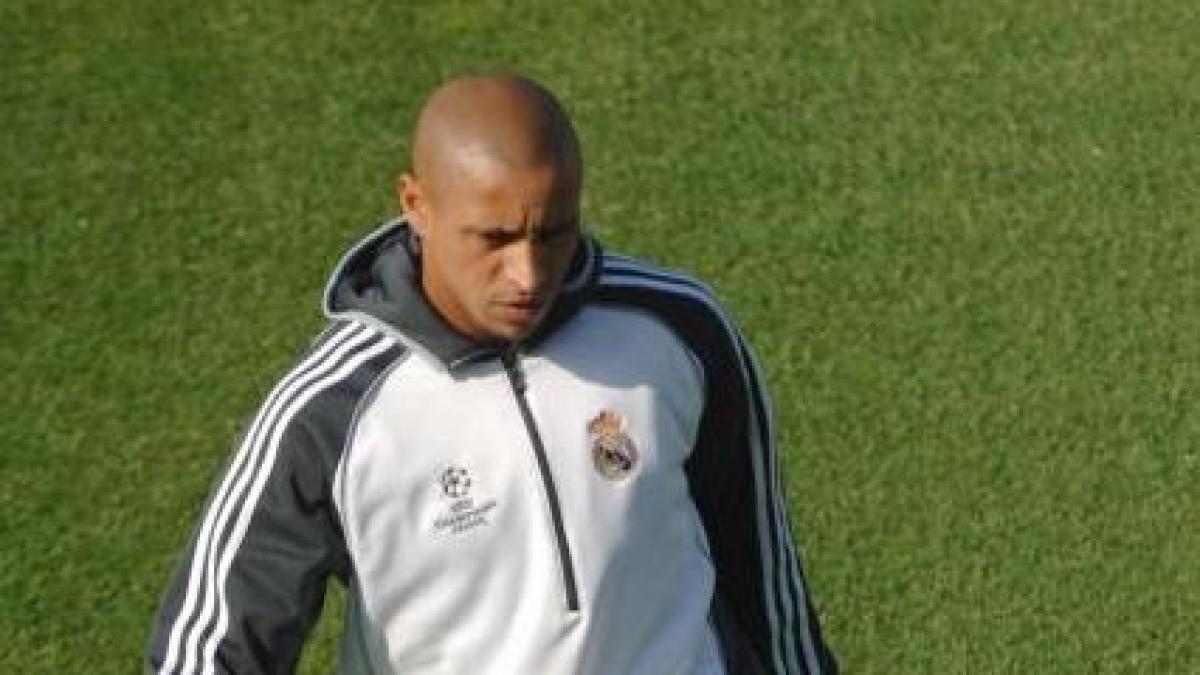 roberto carlos va antrena echipa indiana dehli dynamos