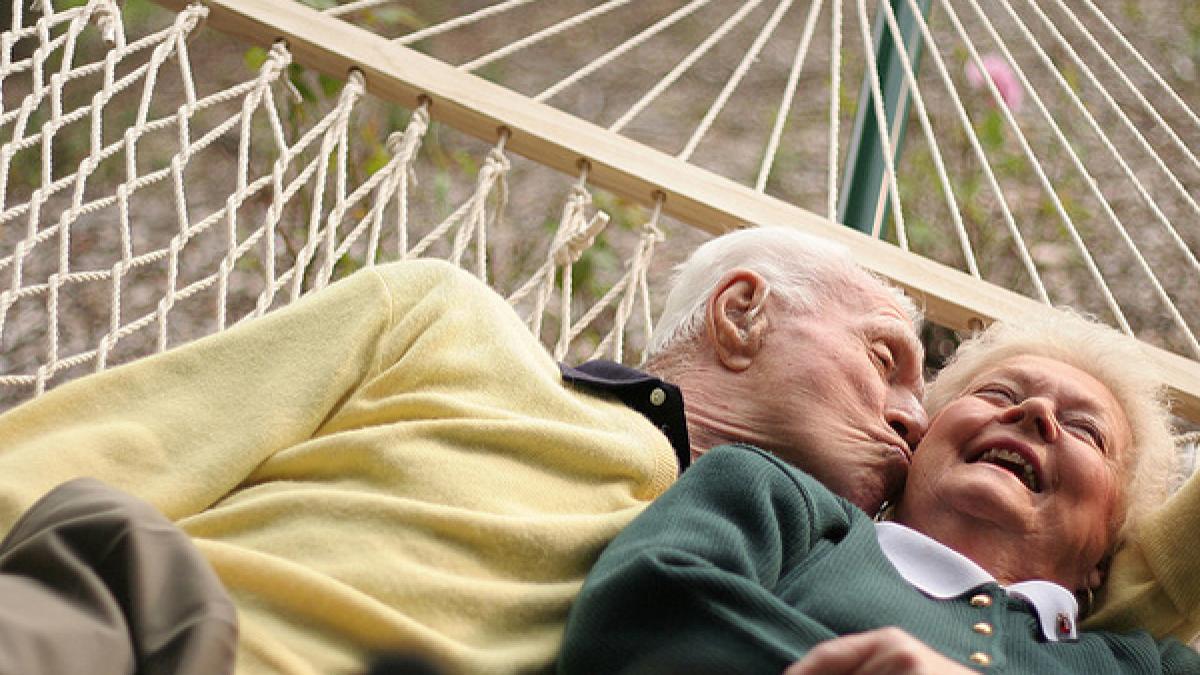 dragostea nu are varsta o femeie de 92 de ani a evadat de la azil pentru a se vedea cu iubitul de