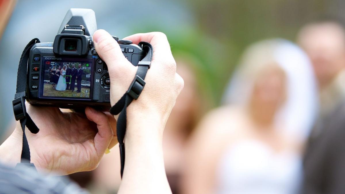 poza de nunta care l a facut celebru reactia mirilor si a invitatilor de nepretuit