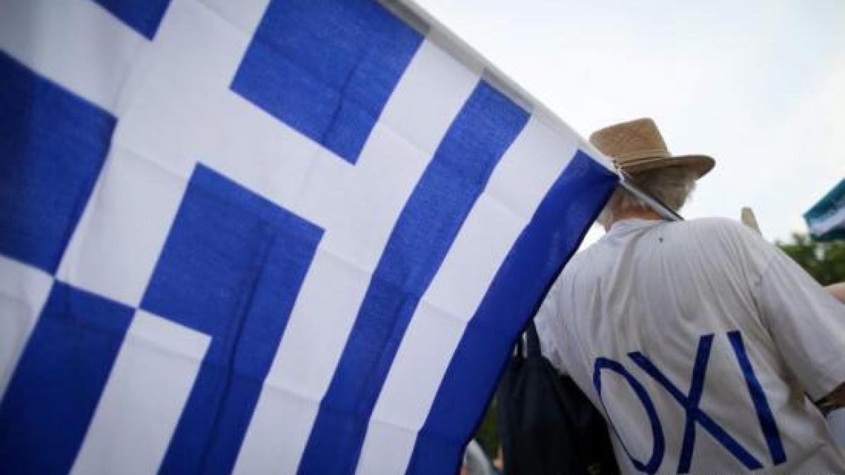 zi cruciala in grecia unde oamenii sunt asteptati sa voteze la referendumul in care vor spune da