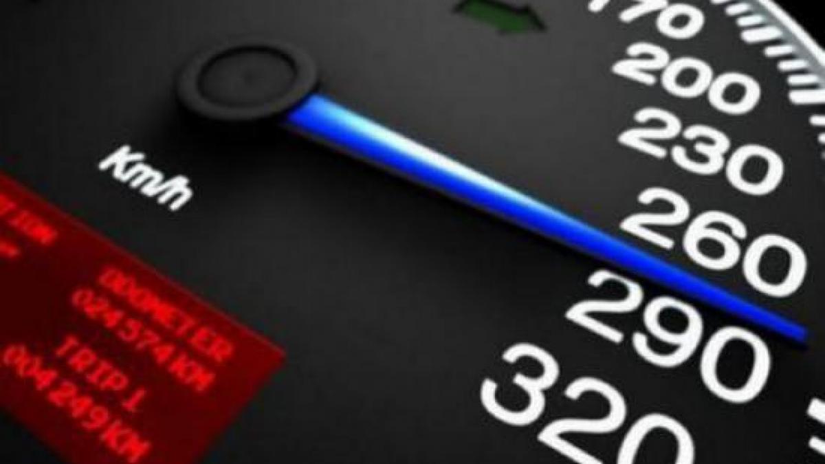 aproape zbura sofer prins cand conducea cu 217 km h