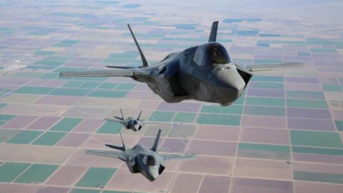 o bomba a fost lansata din greseala in irak 12 oameni au murit